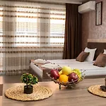 Luxor 아파트