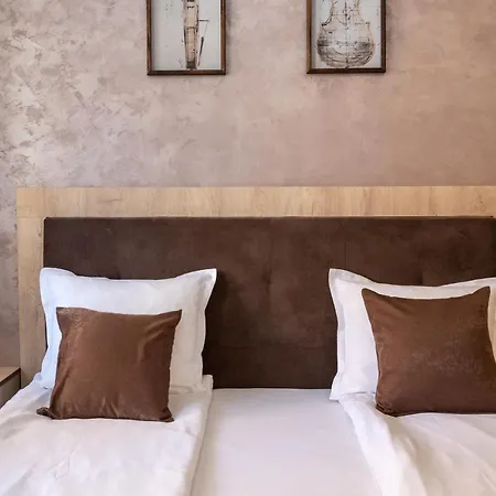 Luxor Apartment *